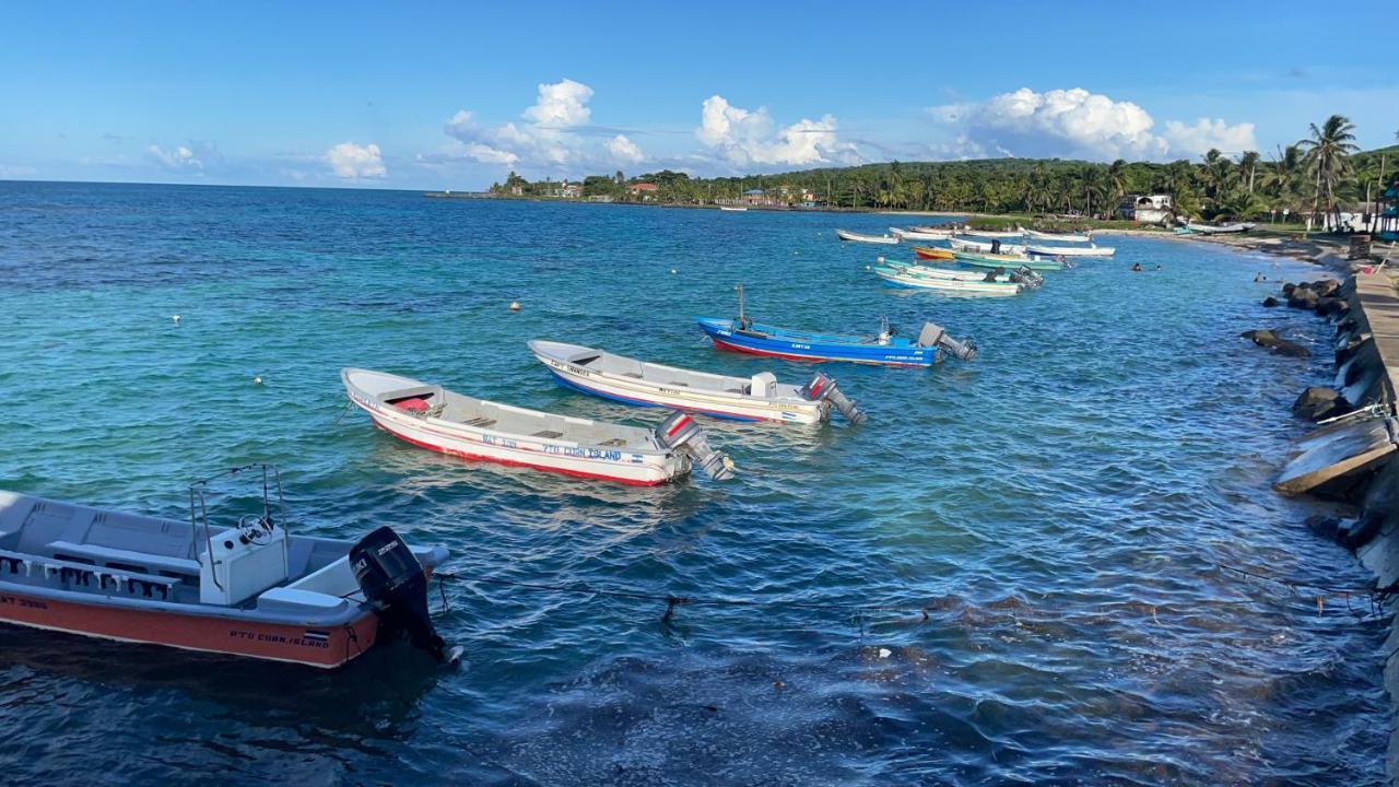 The Wave Hostel Corn Island Brig Bay ภายนอก รูปภาพ